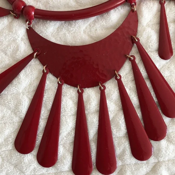 Statement Necklace - Picture 3 of 7